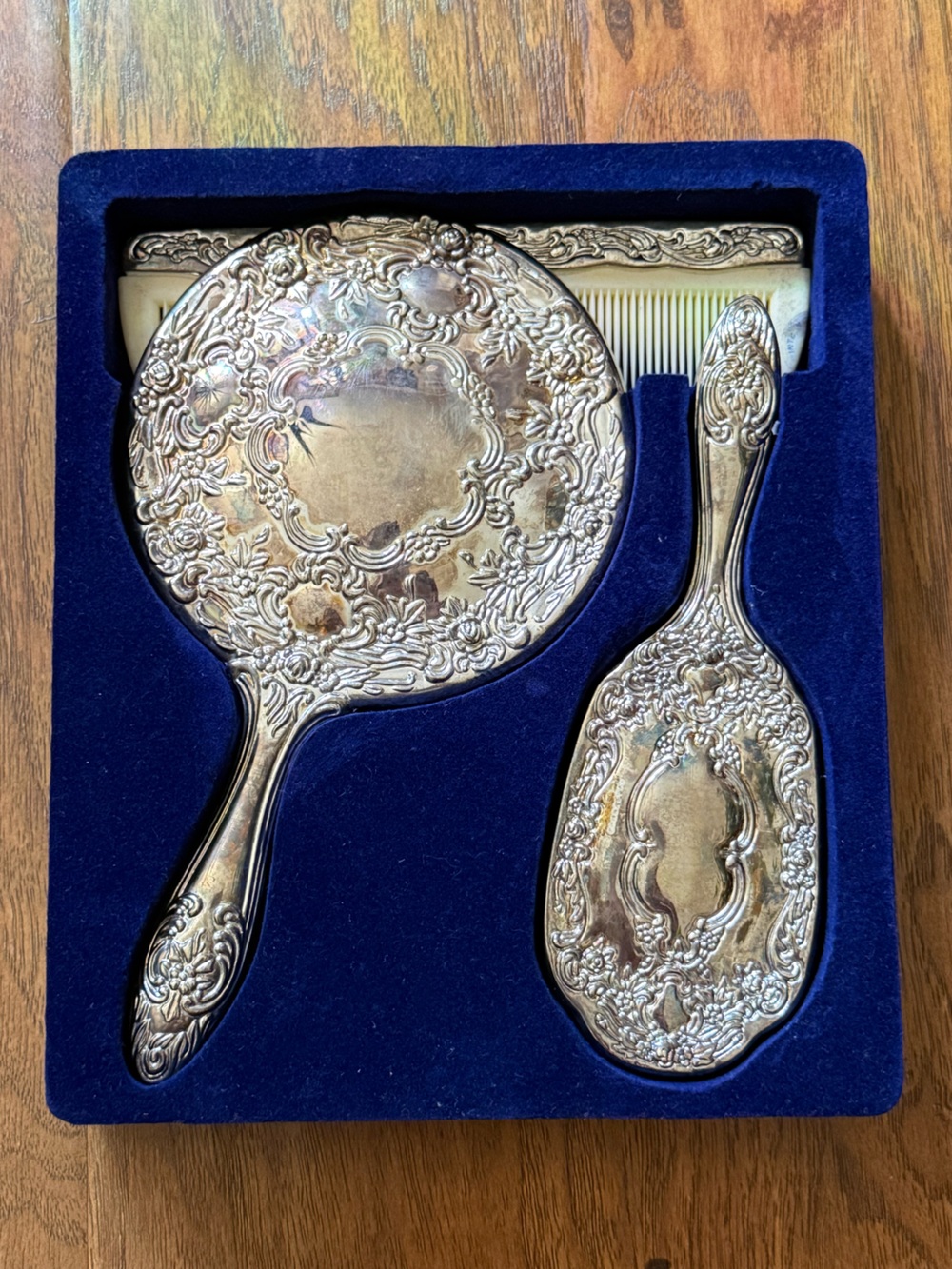 Vintage International Silver Co silver plated repoussé vanity set